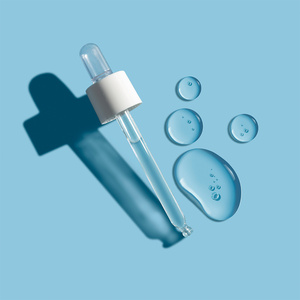 Straffendes 3% Hyaluronsäure-Feuchtigkeitsserum mit 5% Aminosäure-komplex & 15% biomimetischer Peptidkomplex, 15 ml